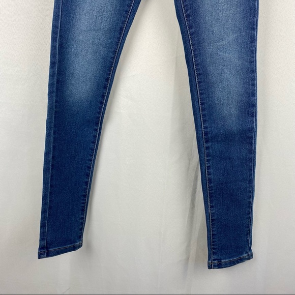 NWT Fashion Nova I Just Might Booty Shaping Jeans - Picture 4 of 10